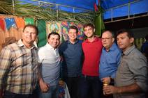 Marcio Macedo participa de comemorações juninas no Estado