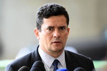 Moro defende apuração sobre pagamentos de ex-assessor de Flávio Bolsonaro