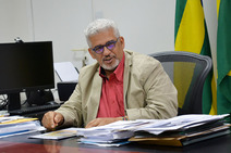 Em carta de despedida, Jorge Carvalho revela avanços na educação pública 