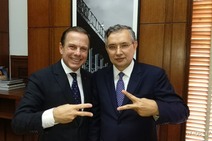 Eduardo Amorim convida João Dória para vir a Sergipe