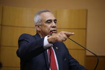 Venâncio lamenta “onda de ataque do PSB” ao deputado André Moura