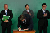 Moro critica pesquisas e diz que desarmamento não reduziu homicídios