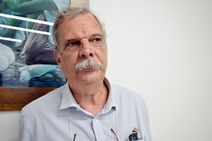 A doença infantil do mundo digital, segundo Lalau