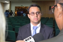 Procurador Rômulo Almeida toma posse em Brasília