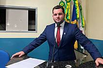 Neto Batalha repudia exigência de Marcos Santana na demissão de aposentados