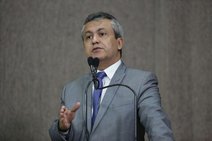 Elber lança campanha para que Edvaldo Nogueira não entre com recurso contra diminuição do IPTU