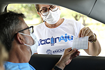 Imunização contra covid completa um ano com 85% dos aracajuanos completamente vacinados