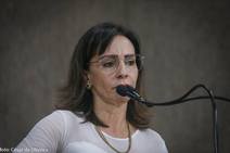 Emília ingressa com ação cobrando divulgação antecipada da pauta