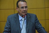 Zezinho Sobral recomenda distribuição de álcool em gel para trabalhadores rurais