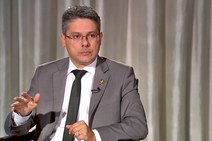 Resumo do que foi aprovado no projeto das fake news