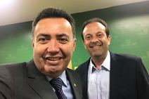 Pré-candidato ao Senado, Heleno Silva visita André Moura  