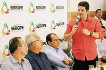 Gustinho diz que tese de Fábio Reis é tresloucada 