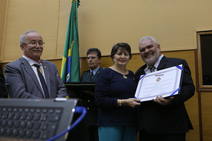 Professores são homenageados com a Medalha Manoel Bomfim