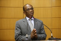 “O governo é temporário, mas o estado é permanente”, diz Antônio dos Santos