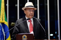 Os senhores das verbas e os novos tempos