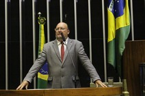 João Daniel repudia frequentes ameaças à democracia pelo Governo Bolsonaro