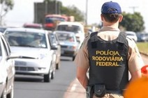 PRF autua mais de 200 motoristas no feriadão 