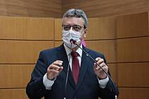 Luciano Pimentel destaca projeto de energia solar implantado em escolas de Brumado