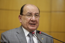 Augusto discute com Jackson ideia de criar a Universidade Estadual de Sergipe