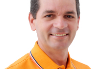 Prefeitos vão cortar pessoal para reduzir custos