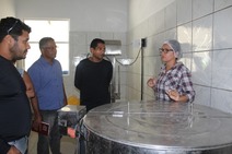 Prefeito visita cooperativa de agricultura familiar no sertão de Pernambuco