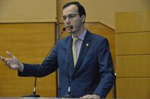 Georgeo Passos estranha que Estado pague juros de 17% pra antecipar royalties