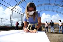 Prefeitura de Lagarto retoma obras da quadra poliesportiva do povoado Crioulo