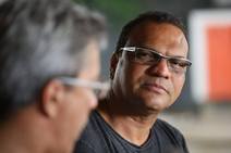 Poema de Carlos Cauê “denuncia” uma certa pátria estúpida e fake