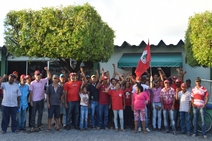 Famílias sem terra ocupam sede do Incra em Aracaju