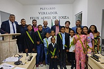 Vereadores e prefeito mirins tomam posse na Câmara de Riachuelo