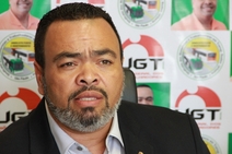 Rita Oliveira mostra perfil assombroso de Valdevan Noventa