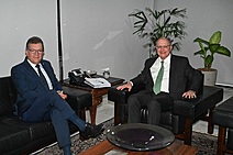Laércio Oliveira debate desenvolvimento do Brasil Sergipe com o presidente em exercício Geraldo Alckmin