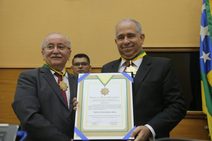 Assembleia concede Medalha do Mérito Parlamentar ao cardiologista Dr. Sousa