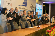 Edvaldo participa da abertura do 2º Congresso Internacional de Contas Públicas