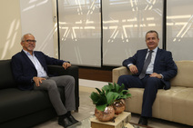 Edvaldo faz visita ao governador em exercício e reafirma parceria com Estado e TJ