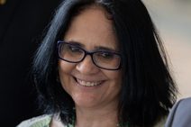 Damares Alves: mais do que polêmico, seu discurso é irresponsável