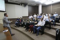 Governo reúne assessores e realinha comunicação do Estado